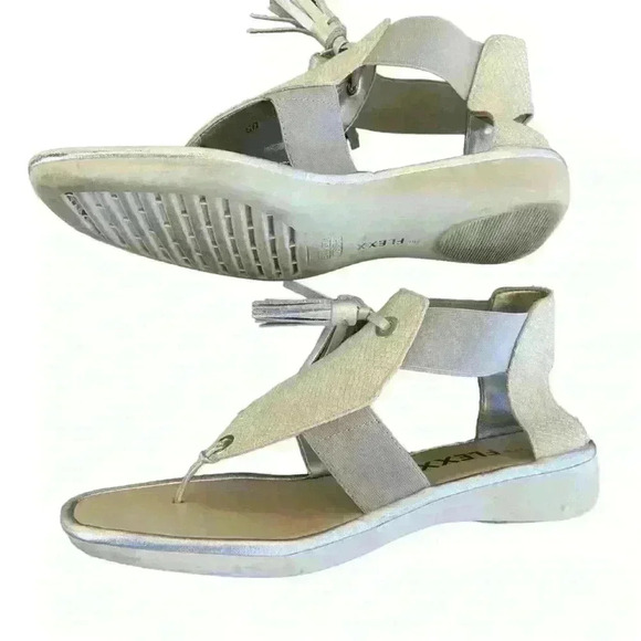 The Flexx Sandals Women’s Size 6.5 Grey Silver Snakeskin  Ankle strap Flat - Picture 5 of 12